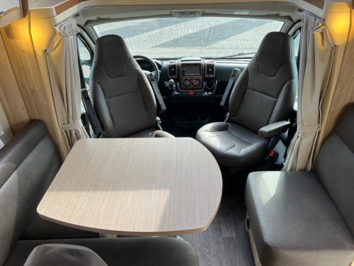 Eura Mobil Profila RS 720 QB QUEENSBED + HUBDACH Foto: 3