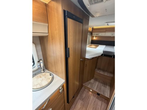 Knaus 650 MEG Platinum Single Beds Leveling System Lithium 2X Air Conditioning Solar Panel photo: 17