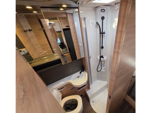 Knaus L!ve Wave 700 MEG Nieuwe Platinum 2027model Foto: 11