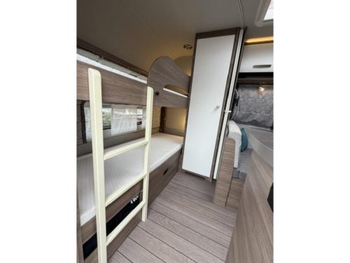 Knaus Sport Silver Selection 540 FDK Incl. Mover and Awning photo: 10