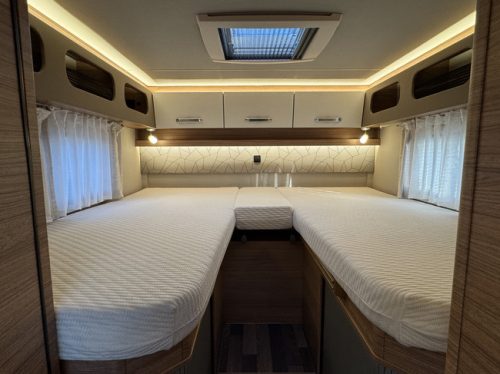 Weinsberg CaraCompact Pepper Edition 600 MEG 140 pk Automaat 9-Traps Euro 6 Fiat Ducato 8 **Enkele bedden/Fietsendrager/Satelliet/Smart TV photo: 18