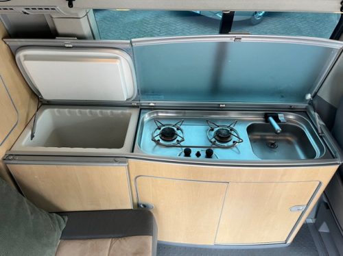 Volkswagen California T5 2.5tdi 4 Motion Pop-top roof Cruise Control Climate Control Bearlock CarPlay photo: 18
