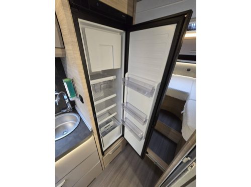 Knaus VAN TI PLUS 650 MEG PLATINUM SELECTION AUTOMATIC 180 HP ONLY 16,866 KM!! AIR CONDITIONING AIR SUSPENSION TV + SATELLITE SINGLE BEDS SWIVEL DETACHABLE TOWBAR photo: 16