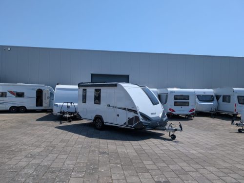 Knaus Sport &amp;amp; Fun Black Sel. 480 QL Foto: 2