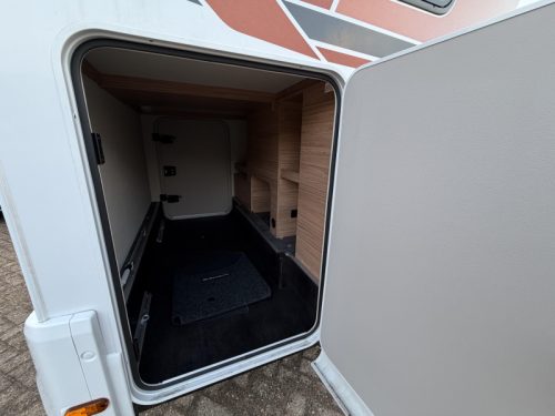Weinsberg CaraCompact MB 640 MEG 170hp auto|Winter package photo: 8