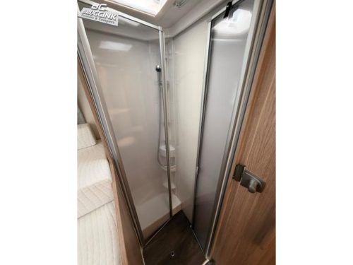 Sunlight T 68 Adventure Edition SINGLE BEDS photo: 13