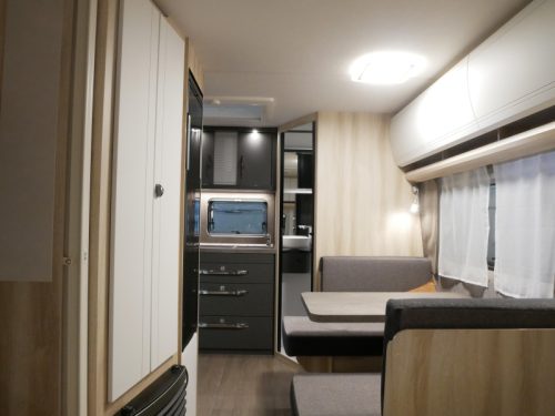 Hobby De Luxe 460 SFF Modell 2027  Foto: 13