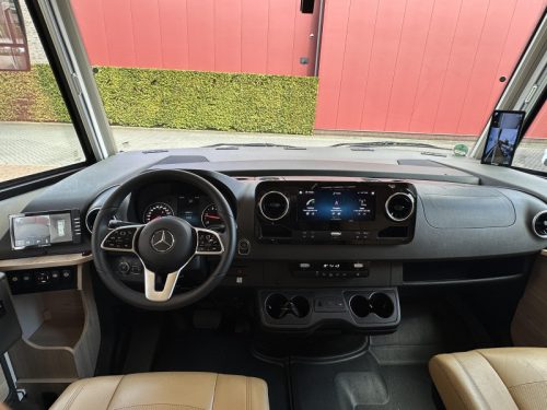 Autocaravana Integral Frankia Platin I 7900 GD Mercedes, E&P, Lithium foto: 6