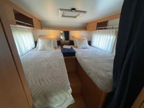Knaus Sky TI 650 MEG EINZELBETTEN MOTOR KLIMAANLAGE 6,99M  Foto: 2