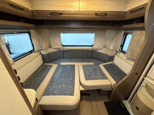 Hobby De Luxe 460 LU photo: 6