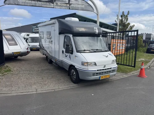 Dethleffs Globetrotter French bed Air conditioning dinette photo: 27