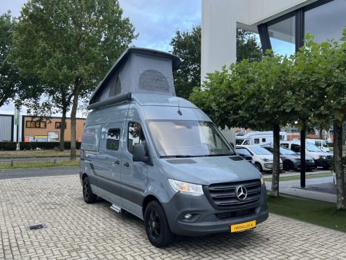 Hymer Free S600 AUTOMATIC TRANSVERSE BED + POP-TOP ROOF BICYCLE RACK