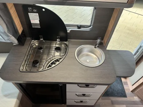 Weinsberg CaraOne Edition HOT 390 QD Vorzelt | Ex-Mietfahrzeug Foto: 17
