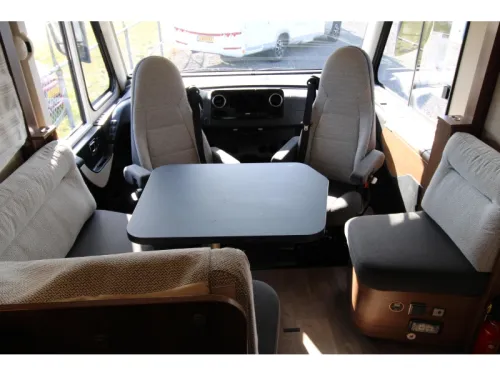 Hymer BMC-I 690 Levelsyteem / 9G Tronic  foto: 18