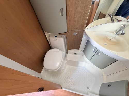 Knaus Sudwind Premium Line 500 EU Enk. bedden Mover Cas lui  foto: 10