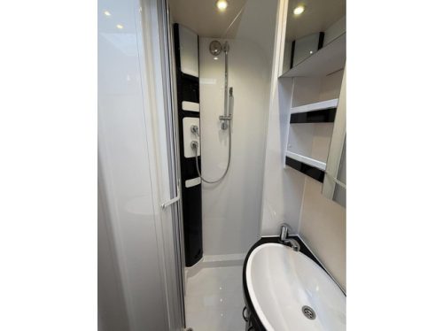 Hobby Optima Ontour T 70 E Lits Jumeaux Grande Salle de Bain Auvent photo : 20