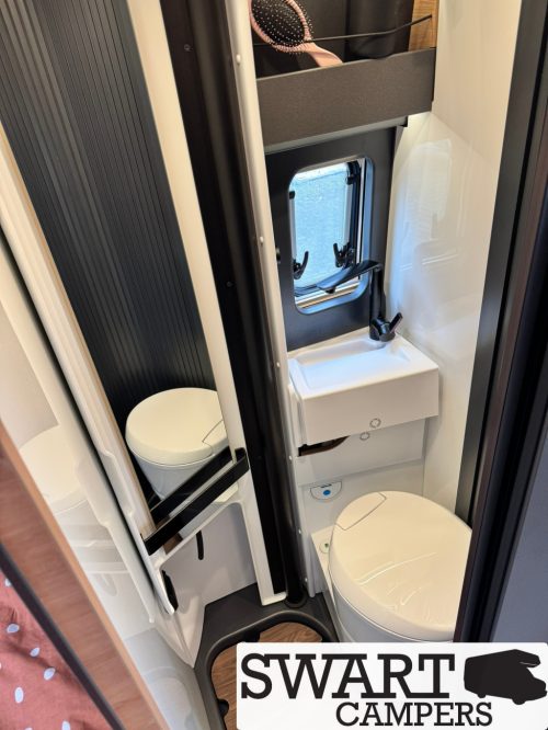 Knaus Boxlife 540 MQ Platinum Selection, Cama transversal autom&aacute;tica foto: 16