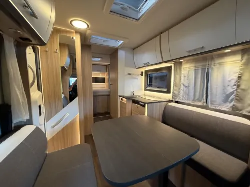 Sunlight T 69 LC Sunlight T69LC Queensbed photo: 11
