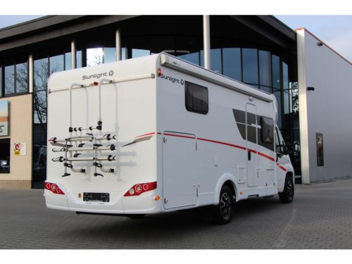 Sunlight T67 Single beds + Pop-top roof  photo: 8
