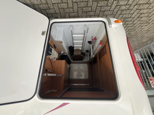 Rapido 966 F SINGLE BEDS + POP-TOP ROOF SOLAR PANEL CAMERA photo: 22