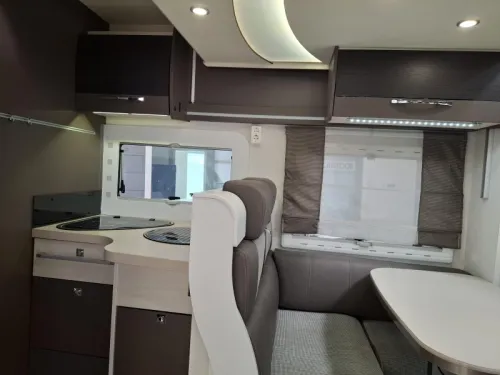 Chausson Welcome 727 GA Single Beds 2x Airco photo: 12