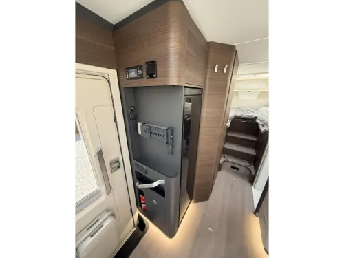 Adria Coral Supreme MB 670 SL Mercedes-Benz  Foto: 15