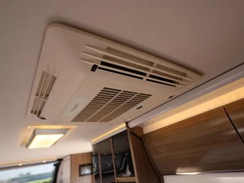 Kabe Imperial 740 TDL FK King Size u.a. Dachklimaanlage Niveausystem Foto: 15