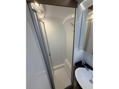 Hobby Excellent 560 WFU Incl. Mover and Awning photo: 20