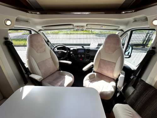 Adria Coral S 690 SC Queensbed/Euro5/2015/7.3m Foto: 14