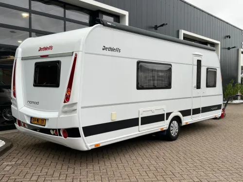 Dethleffs Nomad 520 RET L&auml;ngsbetten, Rangierhilfe, Klimaanlage Foto: 4
