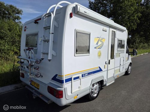 B&uuml;rstner T600 Teilintegriert 2000 ☆TV, Cruise, Festbett☆ Foto: 3