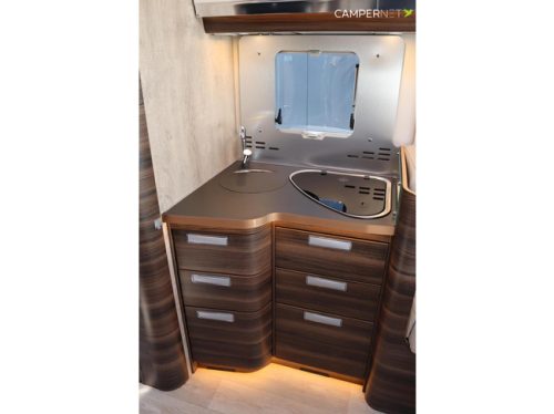 Laika ECOVIP H4109DS 180hp Automatic | Leveling System | Alde Heating | Cupboards instead of Drop-down bed | Lithium | Inverter | Single beds | Face photo: 11