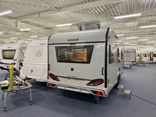 Knaus Sudwind Black Selection 460 EU Summer Air Conditioning Special Offer! photo: 3