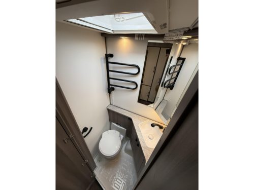 Kabe Estate 560 GLE Neu eingetroffen! Foto: 11