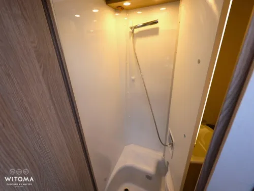 B&uuml;rstner Nexxo Van T 620 G Dachklimaanlage | St&uuml;tzen  Foto: 14
