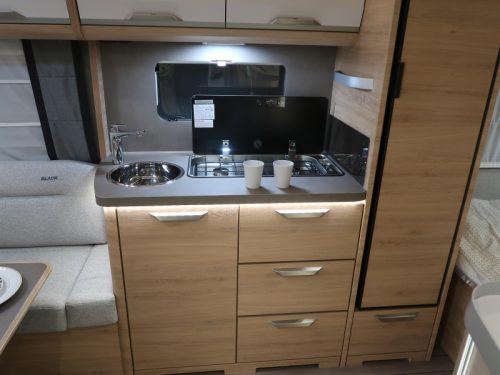 Knaus Sudwind Black Selection 500 FU ROUND SEATING FRENCH BED photo: 11