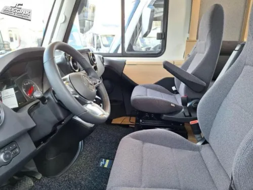 Hymer B-MC I 600 EINZELBETTEN + HUBBETT Foto: 4