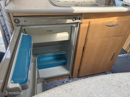 Chausson Welcome 55 - Bikelift - 140HP - Neat compact Motorhome photo: 13
