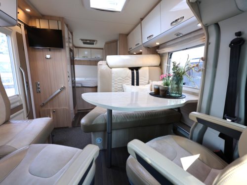 B&uuml;rstner Nexxo 660 T Automatic Roof air conditioning TV photo: 6