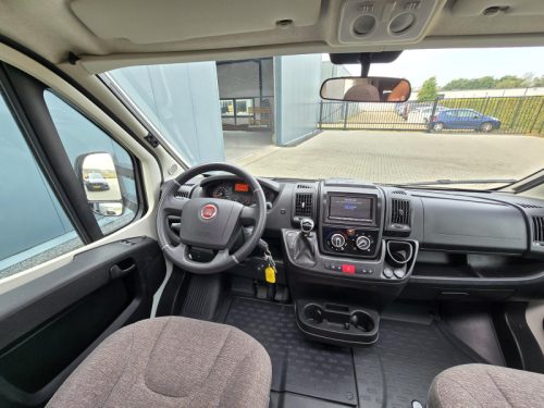 Hymer Exsis-T 678 Automatic 180hp Single beds  photo: 20