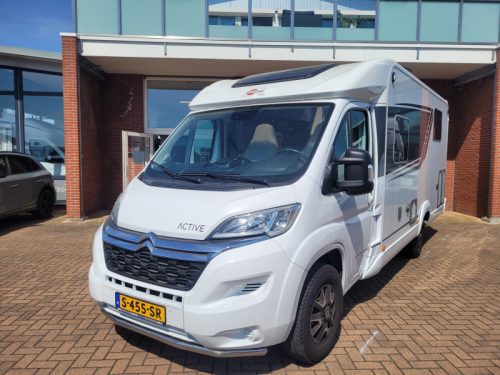 B&uuml;rstner Nexxo Van 700 Qeensbed photo: 2