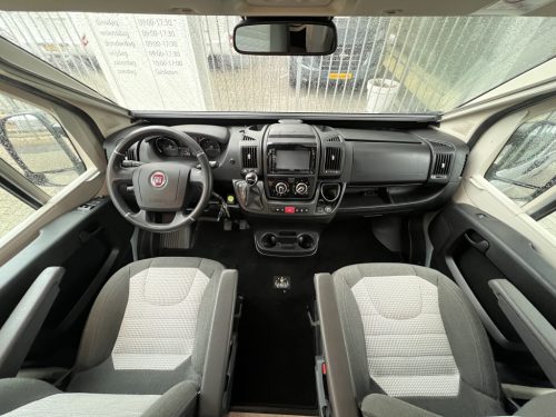 Adria Twin 640 SLB ENKELE BEDDEN 9-TRAPS AUTOMAAT 160PK foto: 12