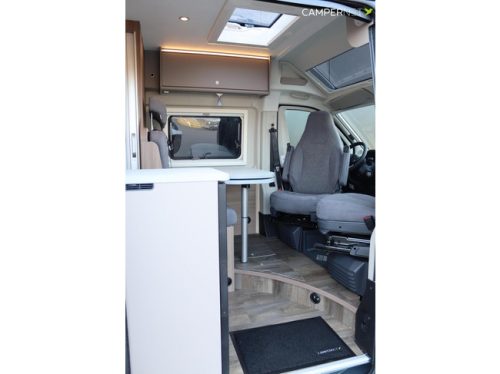 Carado CV 640 140cv Autom&aacute;tico | Paquete Pro + | Toldo | Camas individuales | Nuevo disponible en stock | Control de crucero adaptativo | foto: 7