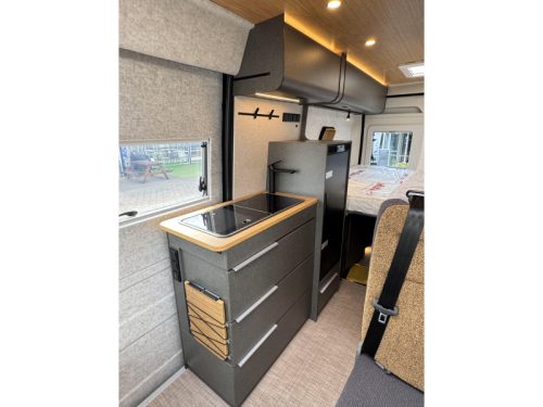Hymer Redwood 601 Explorer - Automatic photo: 9