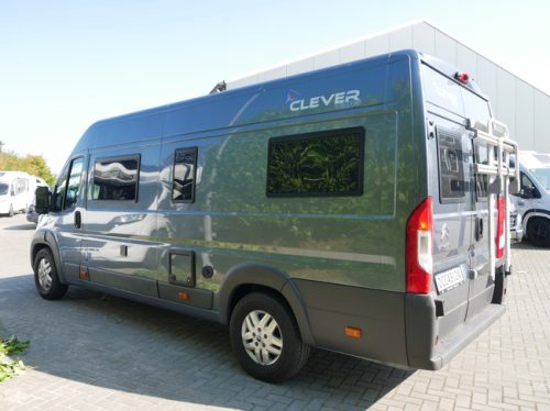 Clever 6.40 Mtr Buscamper, Maxi Chassis, Low Single Beds!! photo: 22