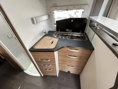 Adria Coral Axess 670 SL  photo: 10