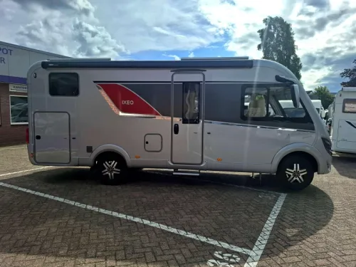 B&uuml;rstner Ixeo I 690 G Automaat | HPC Level |  foto: 1