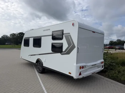 Weinsberg CaraLife 500 QDK Etagenbett / Querbett Foto: 2