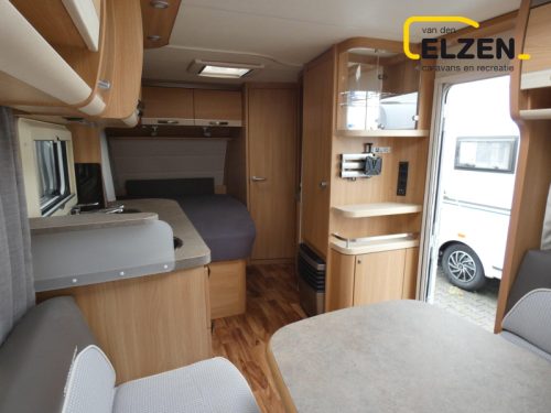 Knaus Sudwind Silver Selection 450 FU Mover, E&P levelling system photo: 9