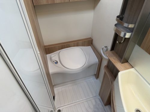 Knaus SKY TI 650 MF / Kostenlose Lagerung Foto: 11